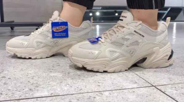 Giày Skechers STAMINA x Skechers Lightweinght 'White' 237234-OFWT - Ảnh 2