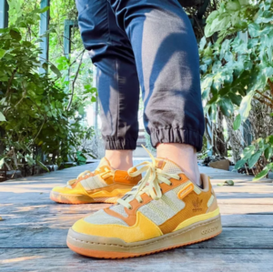 Alternative view of Giày Adidas Melting Sadness x Forum Exhibit Low 'Craft Ochre' GW8927