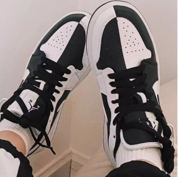 Giày Nike Wmns Air Jordan 1 Low SE Homage 'White Black' DR0502-101 - Ảnh 2
