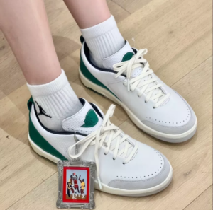 Giay Nike Air Jordan 2 x Nina Chanel Abney 'White Green' DQ0560-160