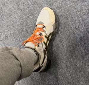 Alternative view of Giày Asics Gel Quantum 180 'Oyster Grey And Black' 1201A259-021