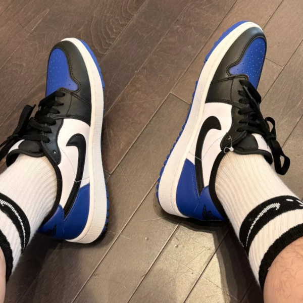 Giày Golf Nike Air Jordan 1 Low Retro 'Royal Toe' DD9315-102 - Ảnh 3
