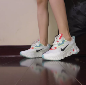 Giay Nike React ART3MIS White Bright Crimson CN8203-101