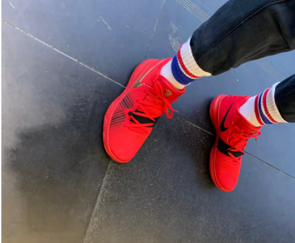 Giày Nike Kyrie FlyTrap EP 'University Sepatu' AJ1935-600 - Ảnh 2