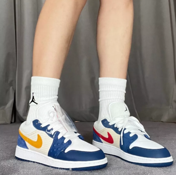Giày Nike Air Jordan 1 GS Low SE 'Blue Chutney White' DR6960-400 - Ảnh 2