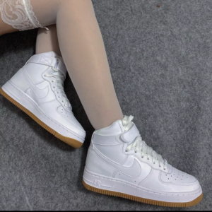 Alternative view of Giày Nike Air Force 1 High GS 'White Gum' DH1058-100