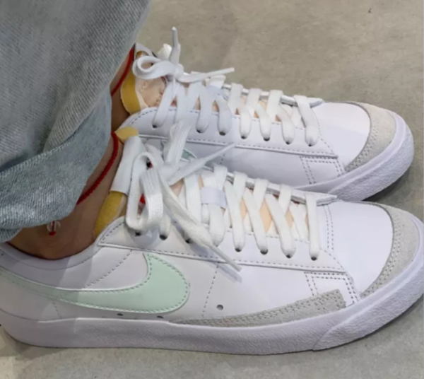Giày Nike Blazer Low '77 'White Barely Green' DC4769-111 - Ảnh 2