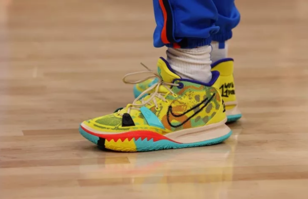 Giày Nike Kyrie 7 EP '1 World 1 People' CQ9327-700 - Ảnh 4