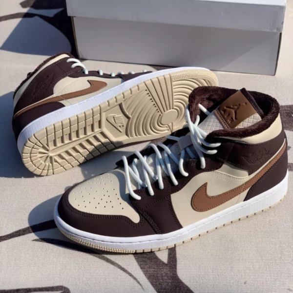 Giày Nike Air Jordan 1 Mid 'Cream Dark Chocolate' DO6699-200 - Ảnh 8