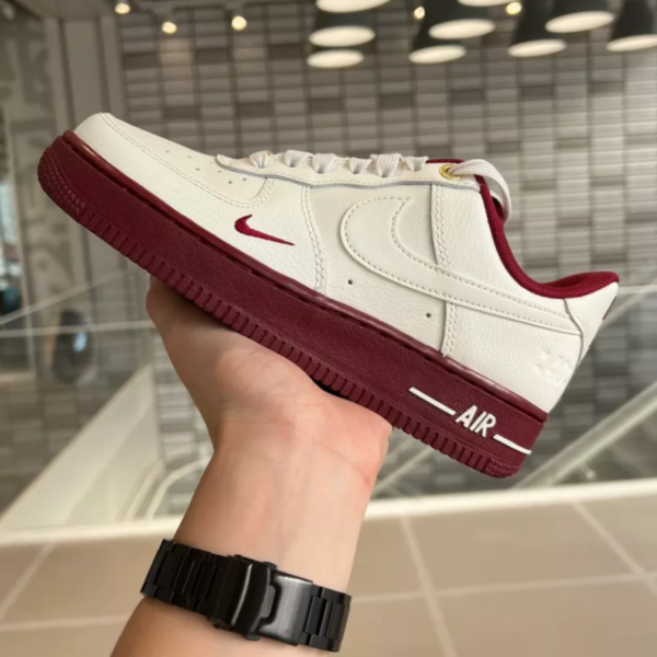 Giày Nike Air Force 1 'White Red' DQ7582-100 - Ảnh 4