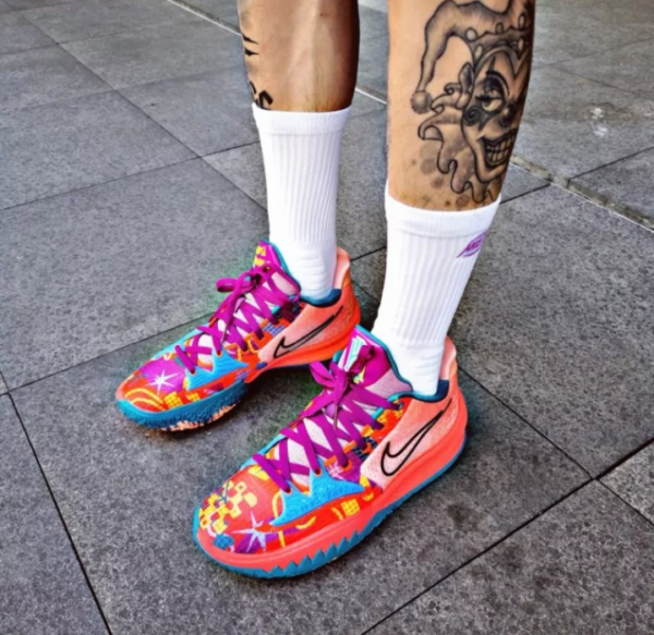 Giày Nike Kyrie Low 4 EP '1 World 1 People' CZ0105-600 - Ảnh 2
