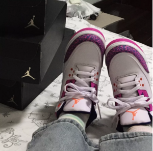 Alternative view of Giày Nike Air Jordan 3 "Retro Barely Grape" 441140-500