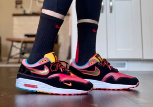 Alternative view of Giày Nike Air Max 1 'NYC Chinatown' CU6645-001