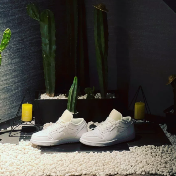 Giày Nike Air Jordan 1 Low 'Triple White' DV0990-111 - Ảnh 4