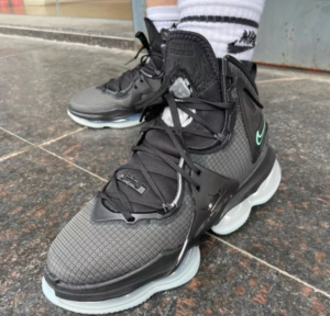 Giay Nike LeBron 19 'Black Aqua' DC9340-003