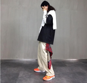 Alternative view of Giày Nike Air Max 1 'Just Do It' AO1021-800