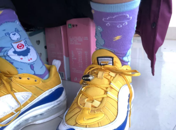 Giày Nike Wmns Air Max 98 SE 'Yellow Royal' AT6640-700 - Ảnh 4