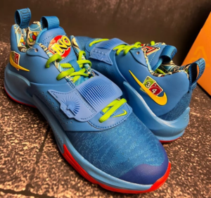 Alternative view of Giày Nike Zoom Freak 3 x UNO DC9363-400