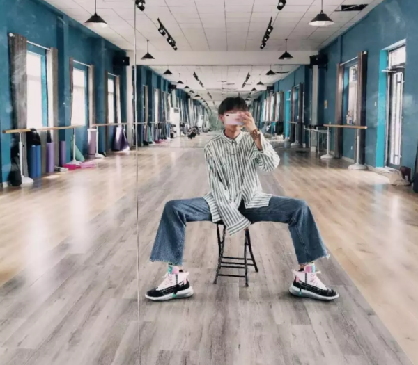 Giày Nike Air Max 720 Saturn 'Miami Vice' AO2110-002 - Ảnh 4