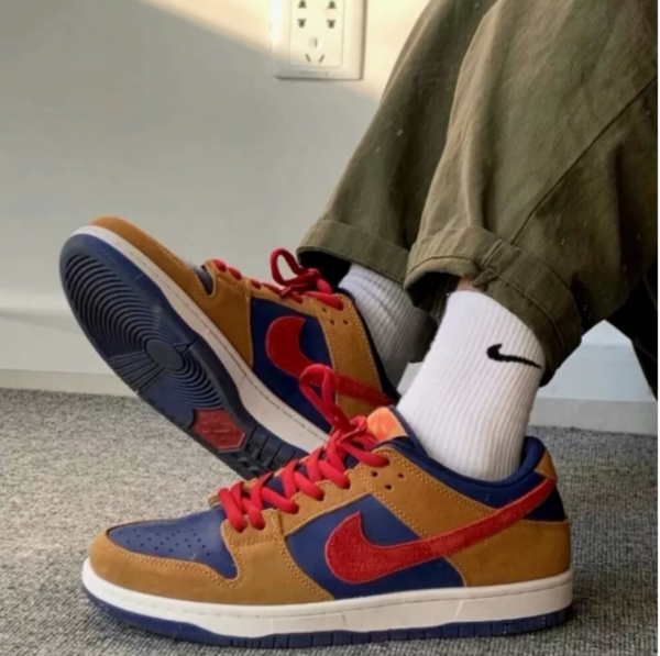 Giày Nike Dunk Low SB 'Wheat Dark Purple' BQ6817-700 - Ảnh 2