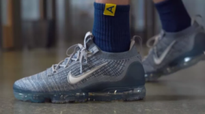 Alternative view of Giày Nike Air VaporMax 2021 Flyknit 'Armory Blue' DH4084-400