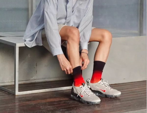 Giày Nike Air Vapormax 2021 Flyknit 'Light Bone University Red' DH4085-003 - Ảnh 3