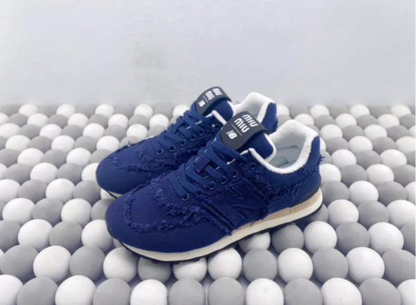 Giày New Balance x Miu Miu 574 'Denim Blue' 5E765D-CSL-F0V41 - Ảnh 5