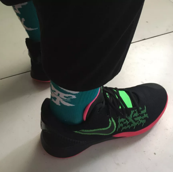 Giày Nike Kyrie Flytrap 2 'Black Hyper Pink' AO4436-005 - Ảnh 9