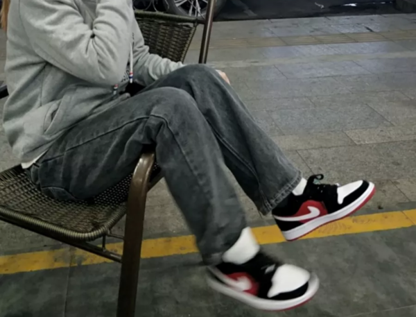 Giày Nike Wmns Air Jordan 1 Low 'Gym Red Black' DC0774-016 - Ảnh 5