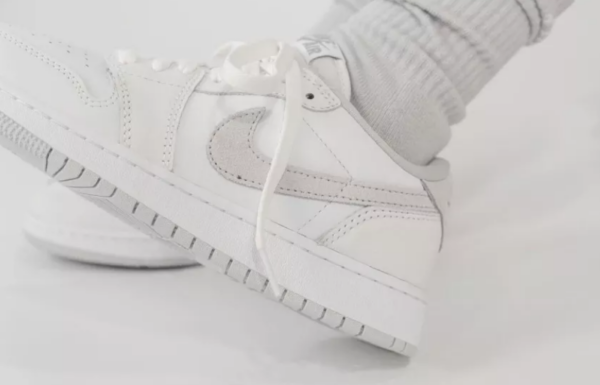 Giày Nike Air Jordan 1 Retro Low OG GS 'Neutral Grey' 2021 CZ0858-100 - Ảnh 5