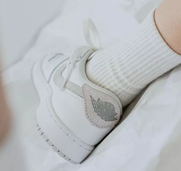 Giày Nike Air Jordan 1 Retro Low OG GS 'Neutral Grey' 2021 CZ0858-100 - Ảnh 3