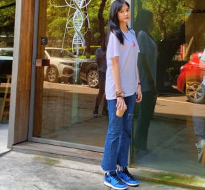 Alternative view of Giày Nike Air Jordan 1 Low 'University Blue Black' 553558-403