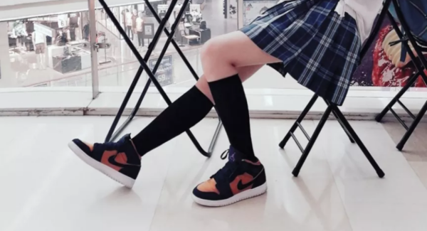 Giày Nike Air Jordan 1 Mid SE GS 'Obsidian Desert Ochre' BQ6931-401 - Ảnh 5