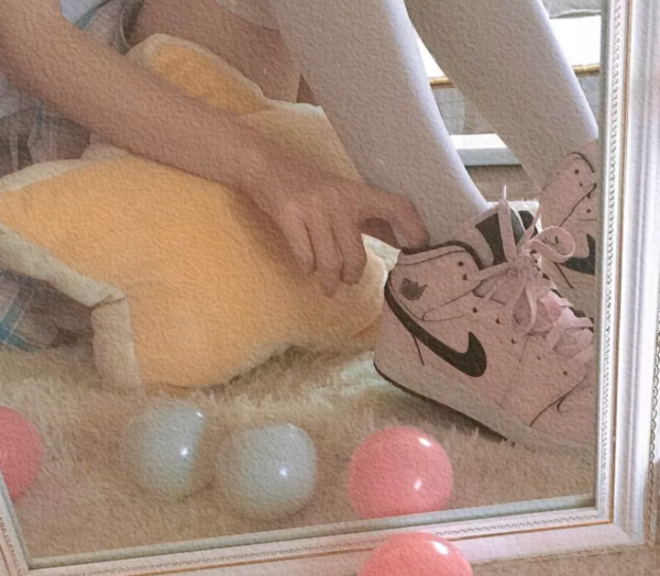 Giày Nike Air Jordan 1 Mid GS 'Pink Foam' 555112-601 - Ảnh 7