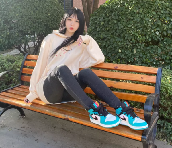 Giày Nike Air Jordan 1 Mid SE 'South Beach' 852542-306 - Ảnh 11