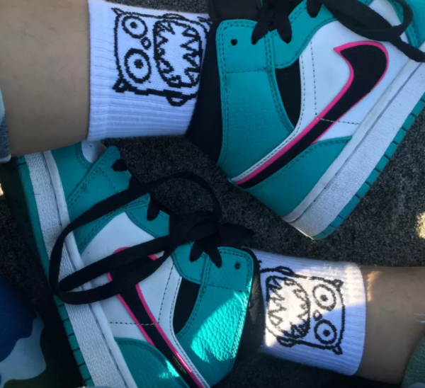 Giày Nike Air Jordan 1 Mid SE 'South Beach' 852542-306 - Ảnh 2