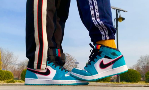 Giày Nike Air Jordan 1 Mid SE 'South Beach' 852542-306 - Ảnh 3