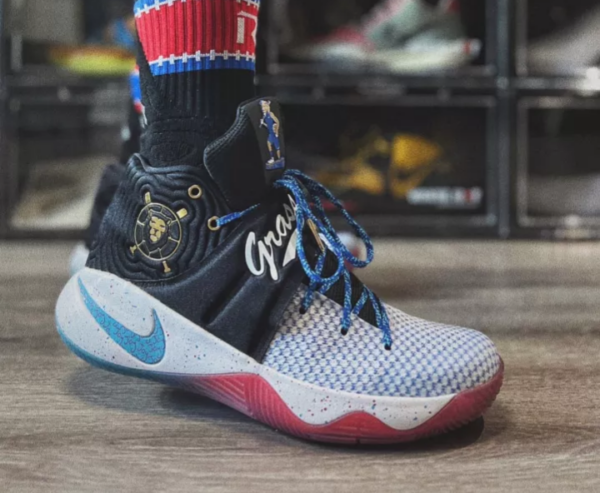 Giày Nike Kyrie 2 'Doernbecher'  898641-001 - Ảnh 2