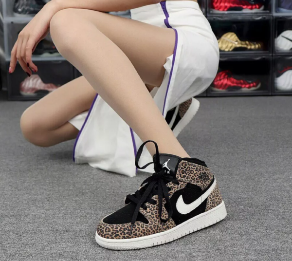 Giày Nike Air Jordan 1 Mid SE GS 'Leopard' BQ6931-021 - Ảnh 15