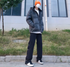 Alternative view of Giày Nike Air Jordan 1 Mid 'White Silver' 554724-121