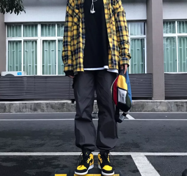 Giày Nike Air Jordan 1 Retro Mid 'Reverse New Love' 554724-071 - Ảnh 9