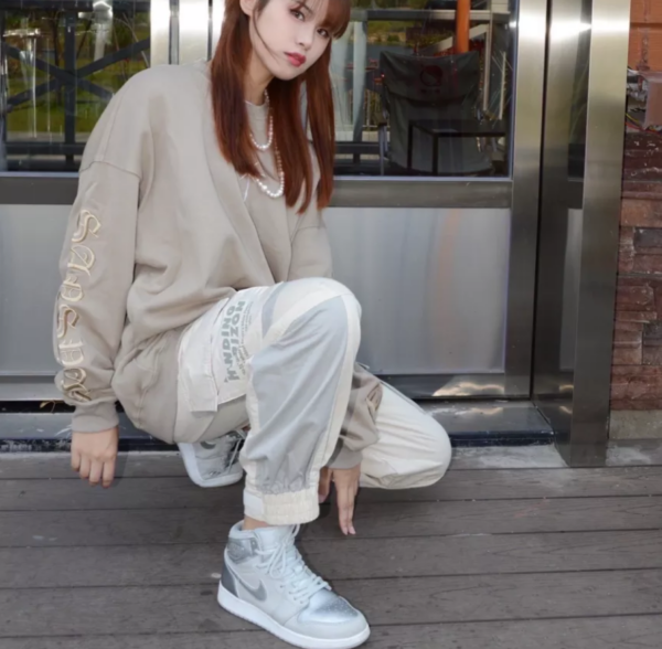Giày Nike Air Jordan 1 Mid BG 'Wolf Grey' 554725-033 - Ảnh 3