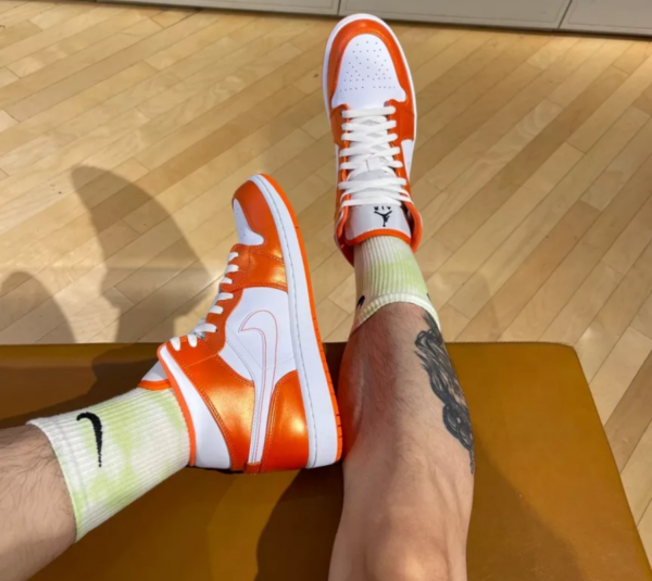 Giày Nike Air Jordan 1 Mid SE 'Electro Orange' DM3531-800 - Ảnh 2