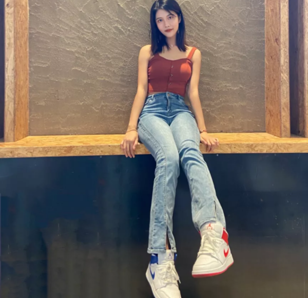 Giày Nike Air Jordan 1 Mid GS '85' DH0200-100 - Ảnh 3