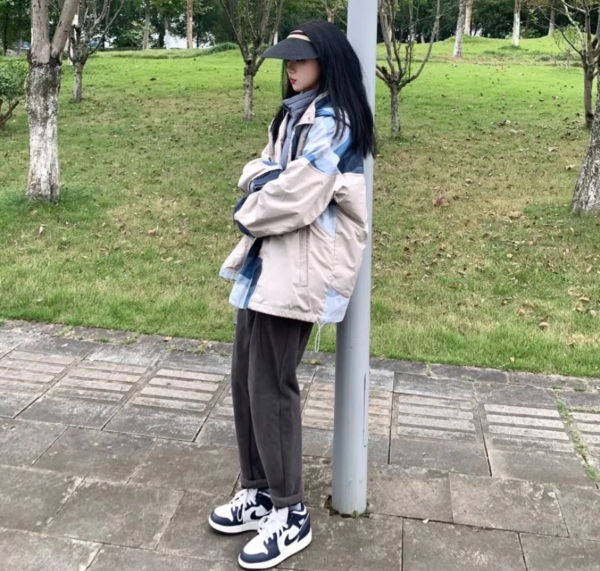 Giày Nike Air Jordan 1 Mid GS 'Obsidian' 554725-174 - Ảnh 6