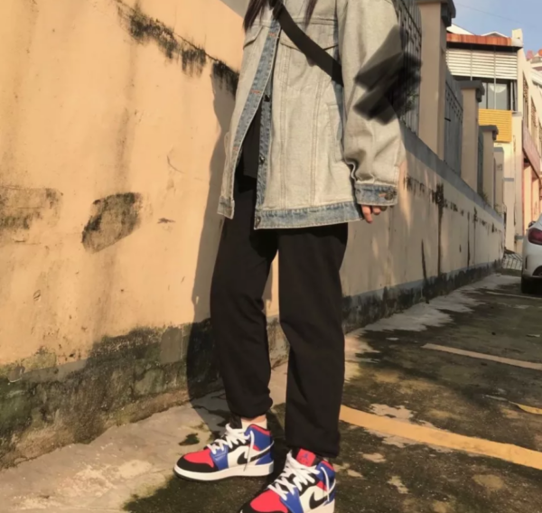 Giày Nike Air Jordan 1 Mid GS 'Top 3' 554725-124 - Ảnh 8
