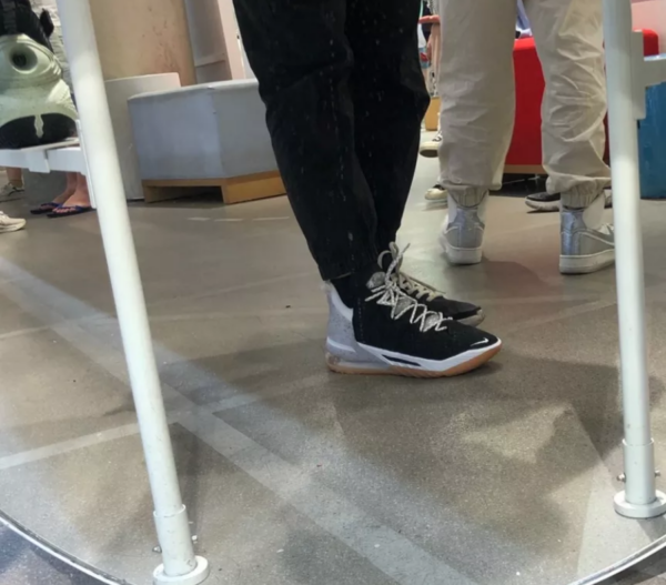 Giày Nike LeBron 18 EP 'Black White Gum' CQ9284-007 - Ảnh 5