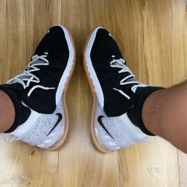 Giày Nike LeBron 18 EP 'Black White Gum' CQ9284-007 - Ảnh 6