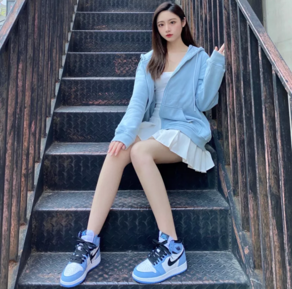Giày Nike Air Jordan 1 Retro High OG GS 'University Blue' 575441-134 - Ảnh 5