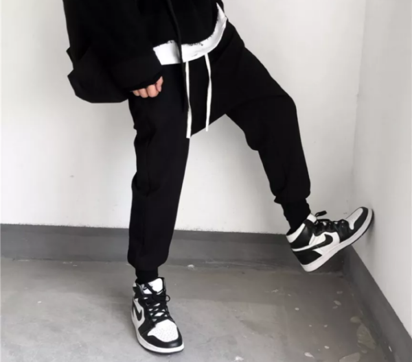 Giày Nike Air Jordan 1 Retro High OG 'Black White' 555088-010 - Ảnh 5